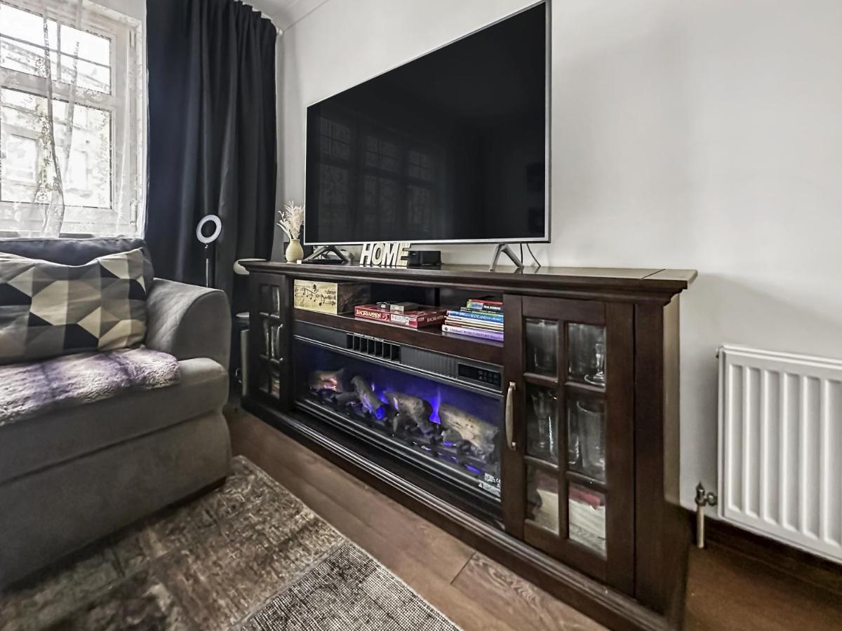 Comfortable 2 Bedroom Flat In The City Centre 爱丁堡 外观 照片